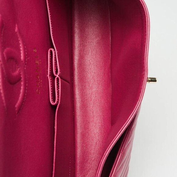 Chanel Fuchsia Chevron Quilted Lambskin Leather Classic Medium Double Flap Bag - Picture 6 of 11